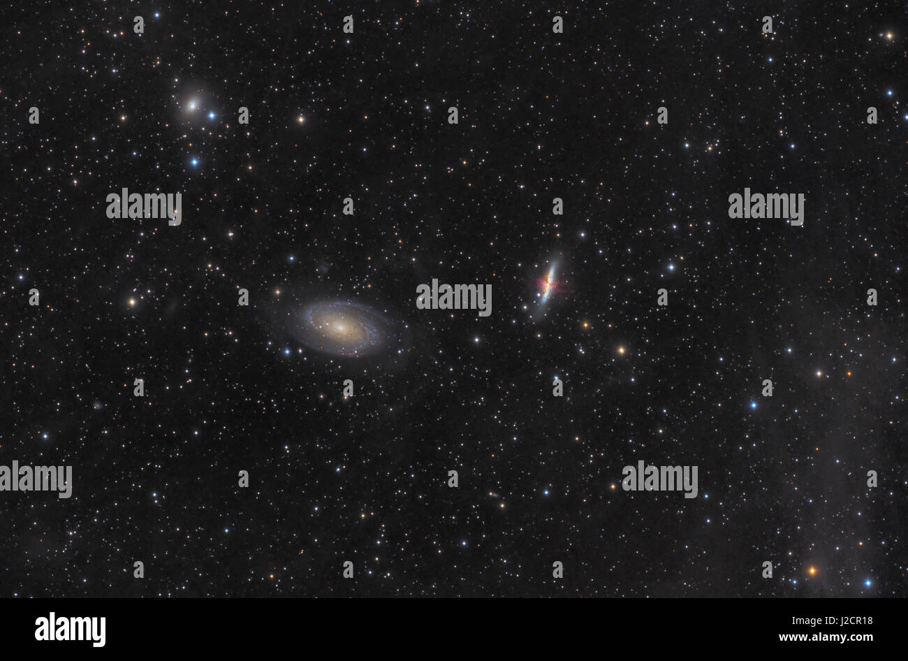 Messier 81 (Bodes Galaxie, NGC 3031) und Messier 82 (die Zigarre Galaxie, NGC 3034) im Sternbild Ursa Major Stockfoto