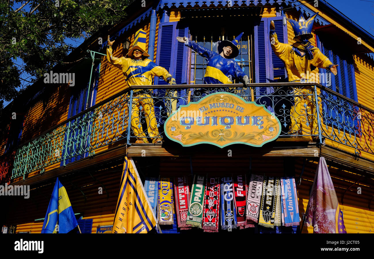 La Boca Memorabilia Shop vor La Bombonera das Heimstadion der Boca Juniors in Buenos Aires, Argentinien. Bild von SAM BAGNALL Stockfoto