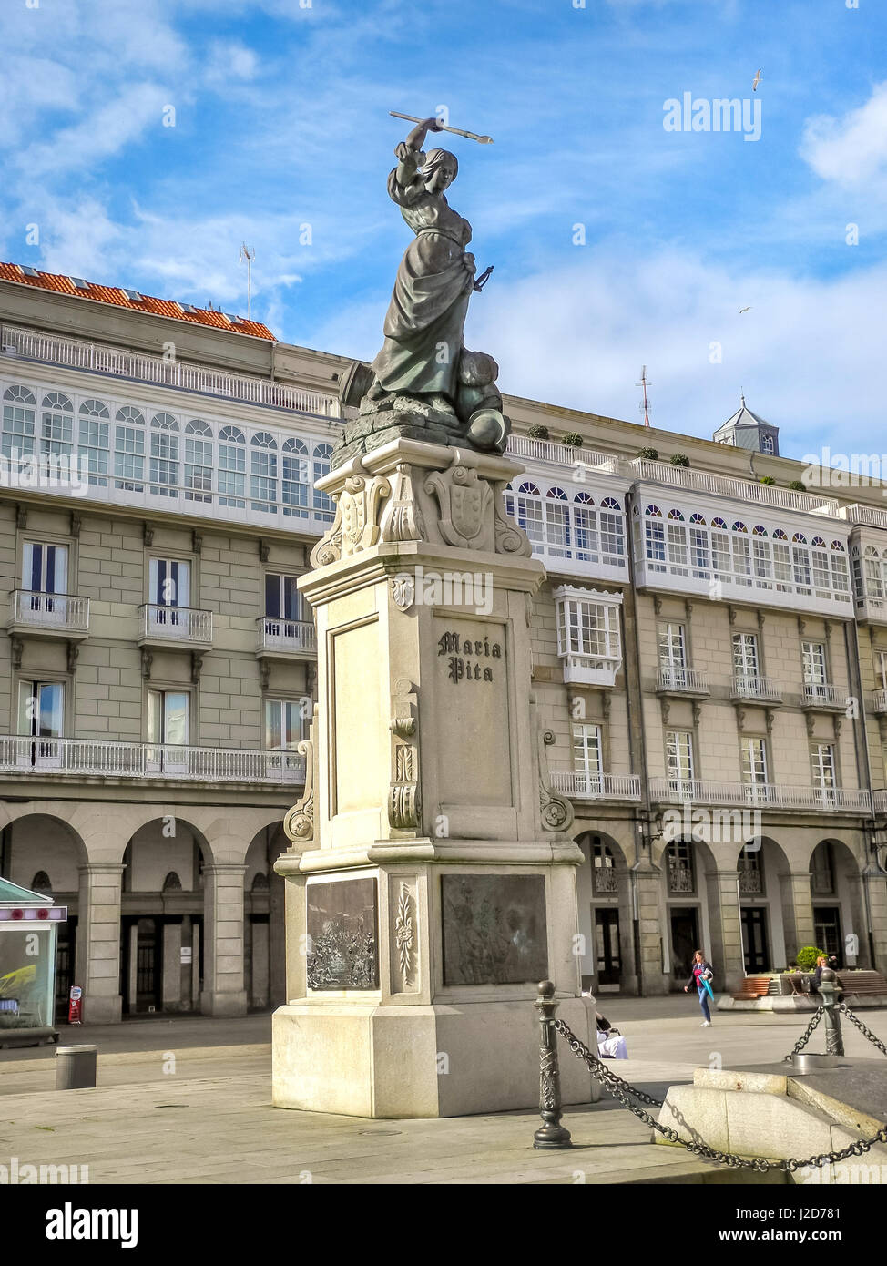 LA CORUNA, Spanien - März 2017: Denkmal von Maria Mayor Fernandez de Camara y Pita, bekannt als Maria Pita, einer galizischen Heldin der Verteidigung von A Coruna Stockfoto