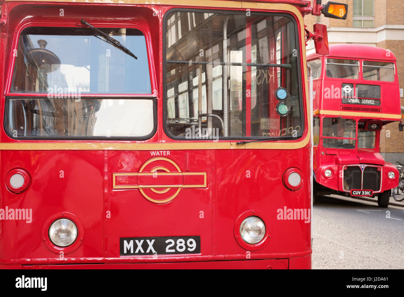 Vintage roten Londoner Routemaster Busse, London, UK Stockfoto