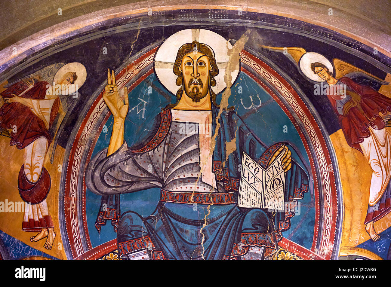 Romanische Fresken aus der Kirche von Sant Clement de Taull, Vall de Boi, Alta Ribagorca, Spanien. Gemalt um 1123 Darstellung Christus Pantokrator oder Stockfoto
