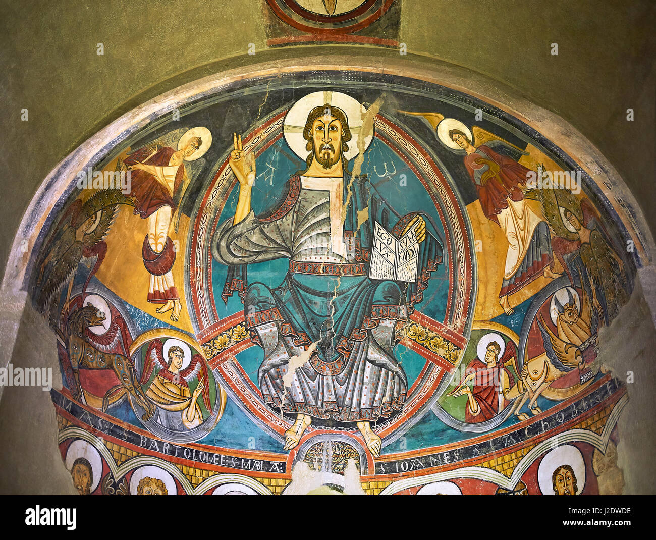 Romanische Fresken aus der Kirche von Sant Clement de Taull, Vall de Boi, Alta Ribagorca, Spanien. Gemalt um 1123 Darstellung Christus Pantokrator oder Stockfoto