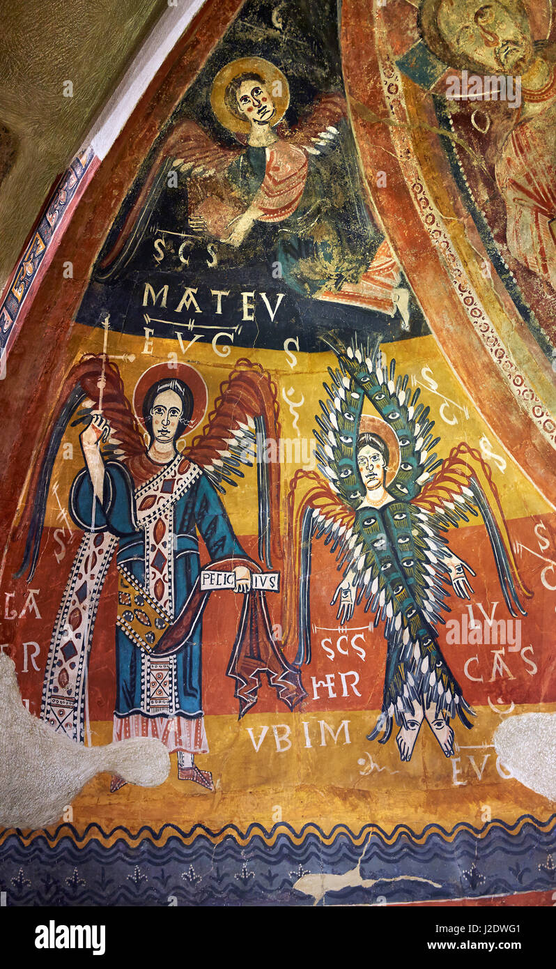 12. Jahrhundert romanischen Fresken aus der Apsis der Estaon Darstellung einer byzantinischen Stil Engel mit Erzengel Gabriel, die Kirche von Sant Eulalia Stockfoto