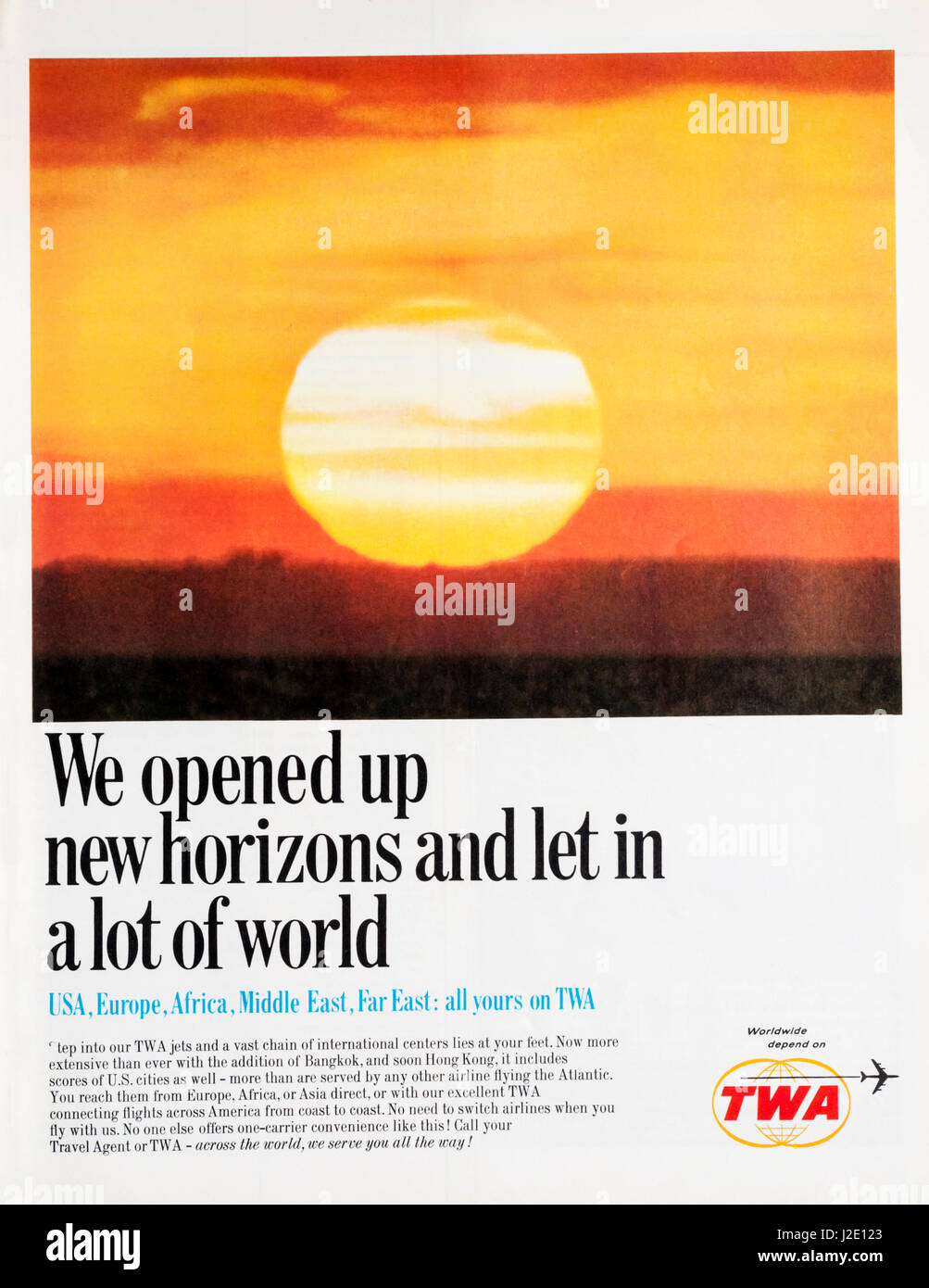 1960er Jahre Magazin Werbung Werbung der amerikanischen Fluggesellschaft TWA oder Trans World Airlines. Stockfoto