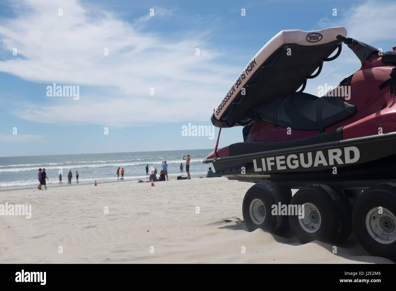 Rettungsschwimmer Jetski auf Coronado Beach, San Diego, Kalifornien Stockfoto