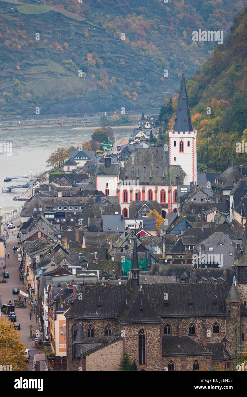 Deutschland, Rheinland-Pfalz, St. Goar, erhöhten Blick auf die Stadt von Burg Rheinfels Stockfoto