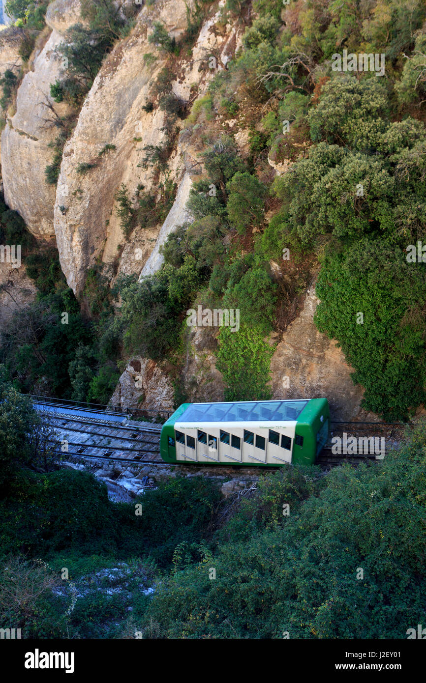 Die Standseilbahn ist ein beliebtes Transportmittel für die Besucher das Kloster Montserrat am Stadtrand von Barcelona, Spanien Stockfoto