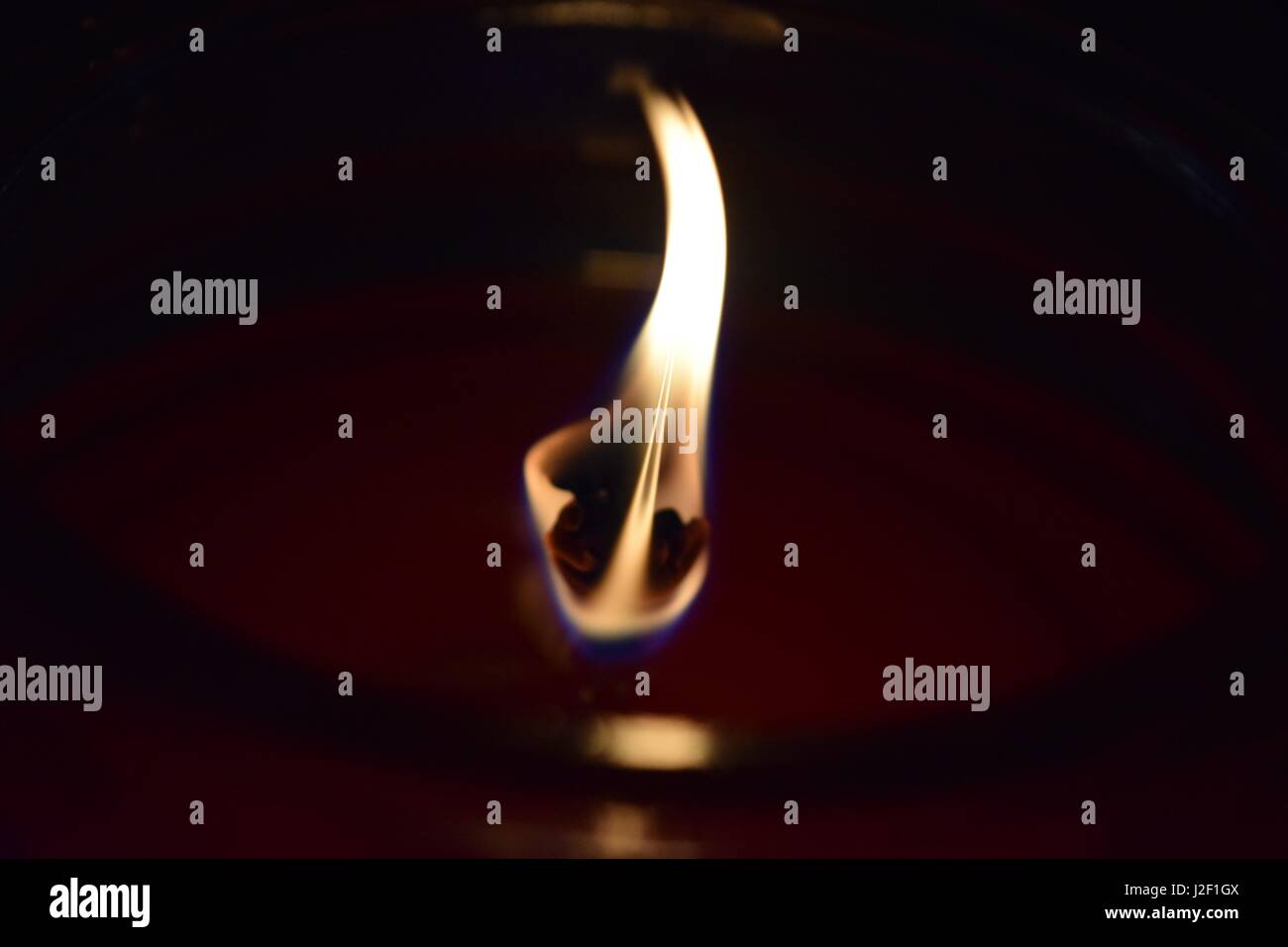 Kerzenflamme Stockfoto