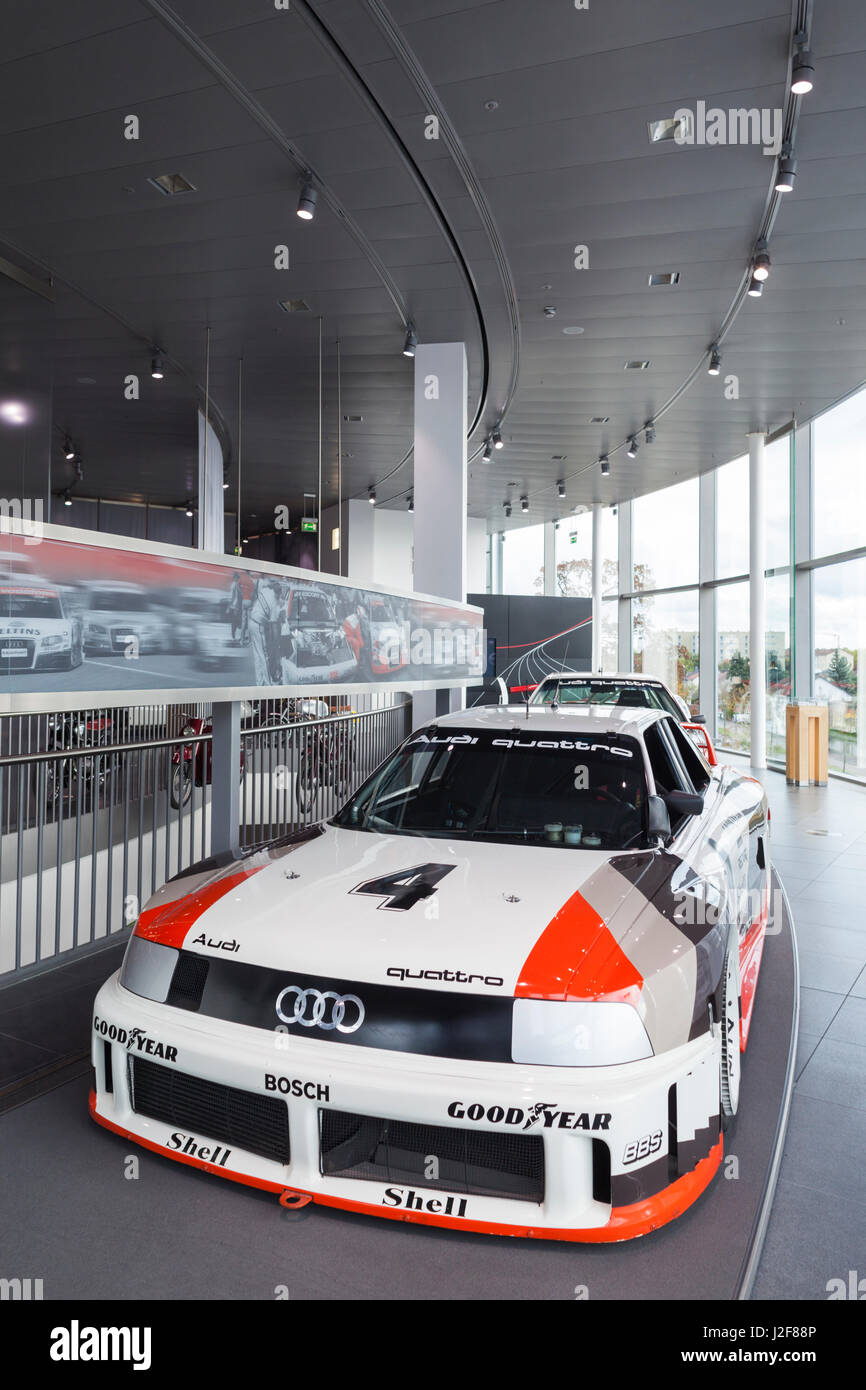 Deutschland, Bayern, Ingolstadt, Audi Auto Unternehmen Museum ... Deutschland, Bayern, Ingolstadt, Audi Auto Unternehmen Museum ...
