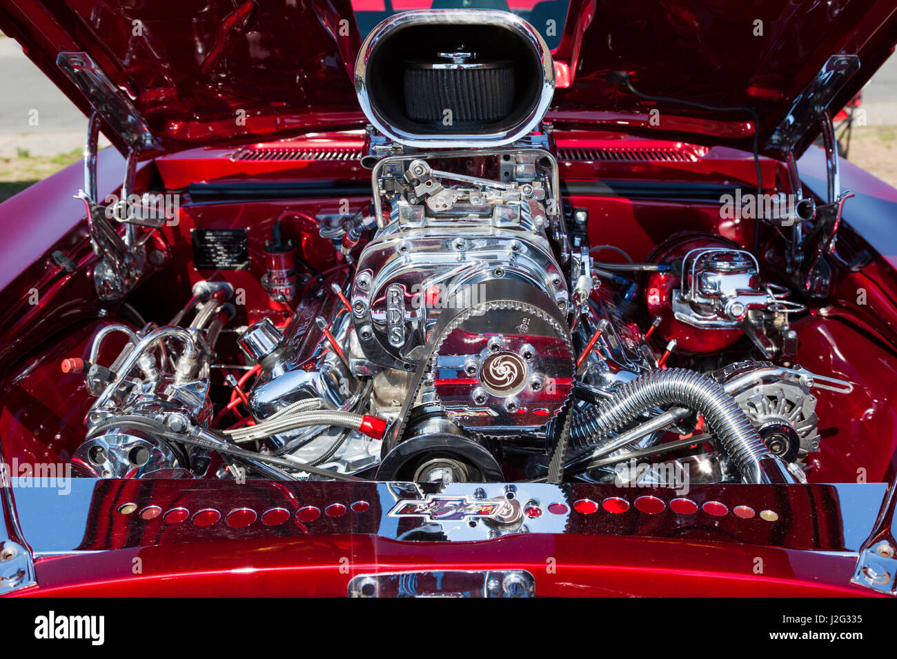 USA, Massachusetts, Cape Ann, Gloucester, Oldtimer Show, verchromt Hot-Rod-Motor Stockfoto