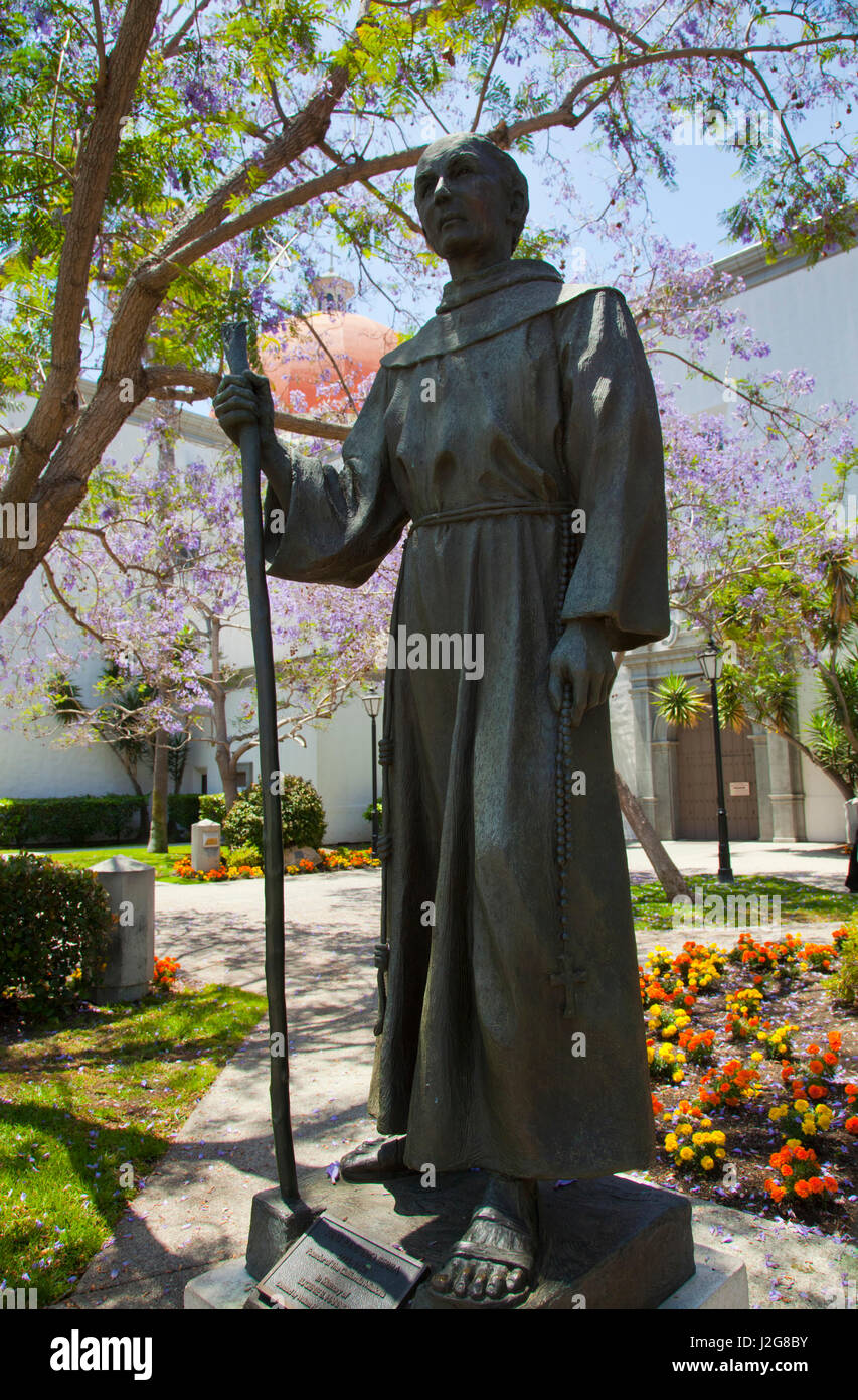 Vater Serra Statue befindet sich an der Mission San Juan Capistrano wurde eine spanische Mission in Süd-Kalifornien, befindet sich im heutigen San Juan Capistrano, Orange County, Kalifornien Stockfoto