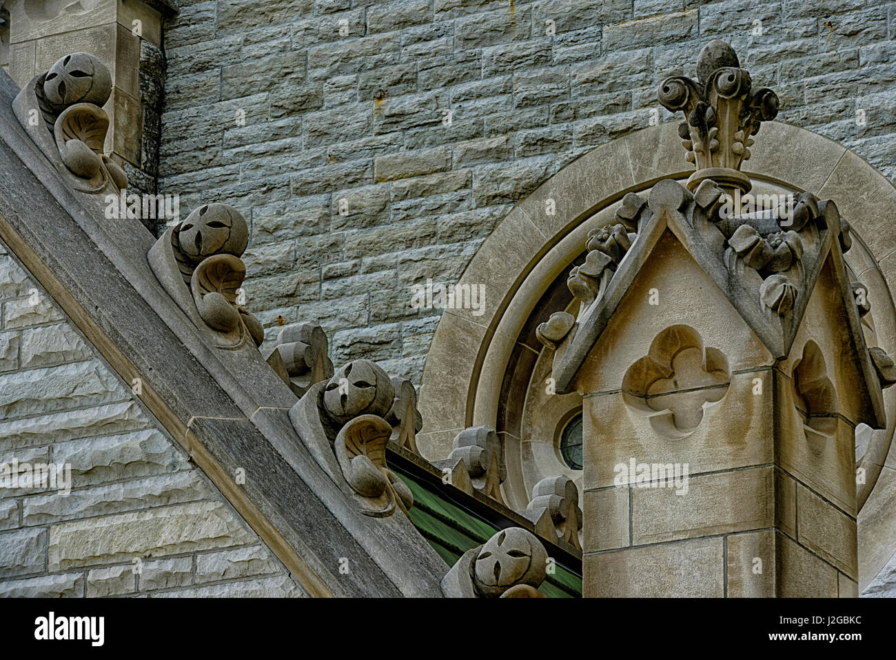 Gotische Kapelle Detail. Crown Hill National Cemetery in Indianapolis, Indiana. (Großformatige Größen erhältlich) Stockfoto
