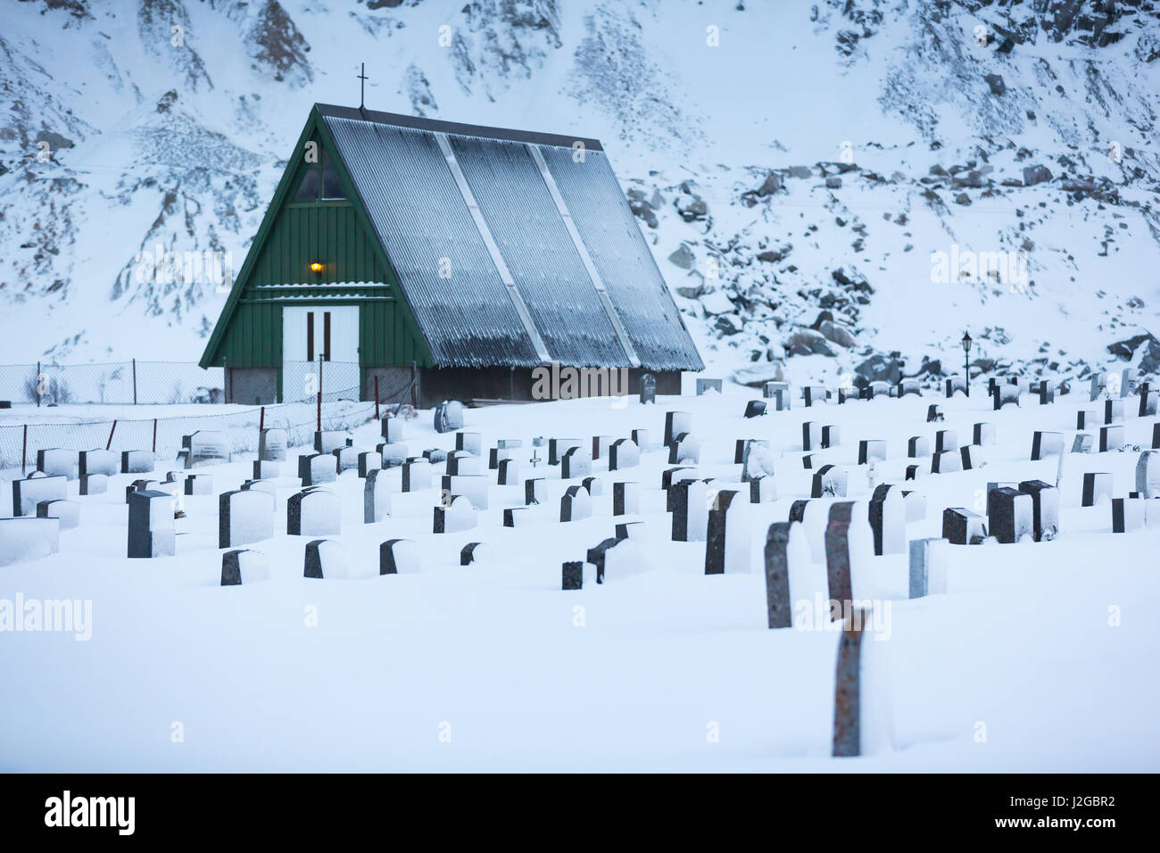 Der Friedhof von Flakstad Altstadt auf den Lofoten im winter Stockfoto