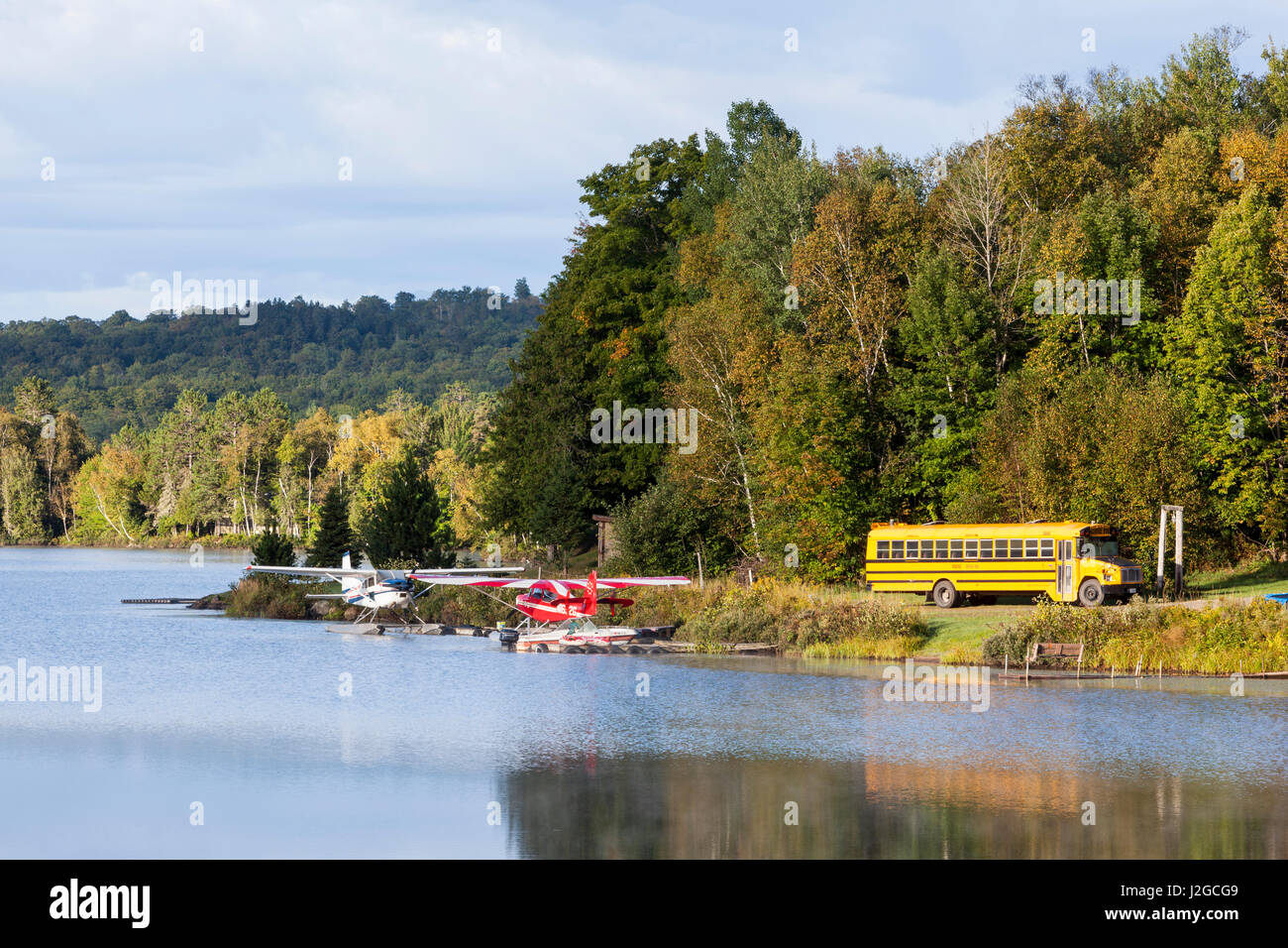 Wasserflugzeuge auf niedrigere Shin-Teich in der Nähe von Shin Teich Dorf in nördlichen Wäldern Maines. Internationale Appalachian Trail. Stockfoto