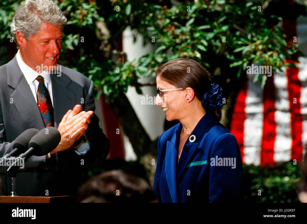 Präsident Bill Clinton kündigt die Ernennung von Ruth Bader Ginsburg im Rose Garden des weißen Hauses auf June14, 1993, Washington DC Stockfoto