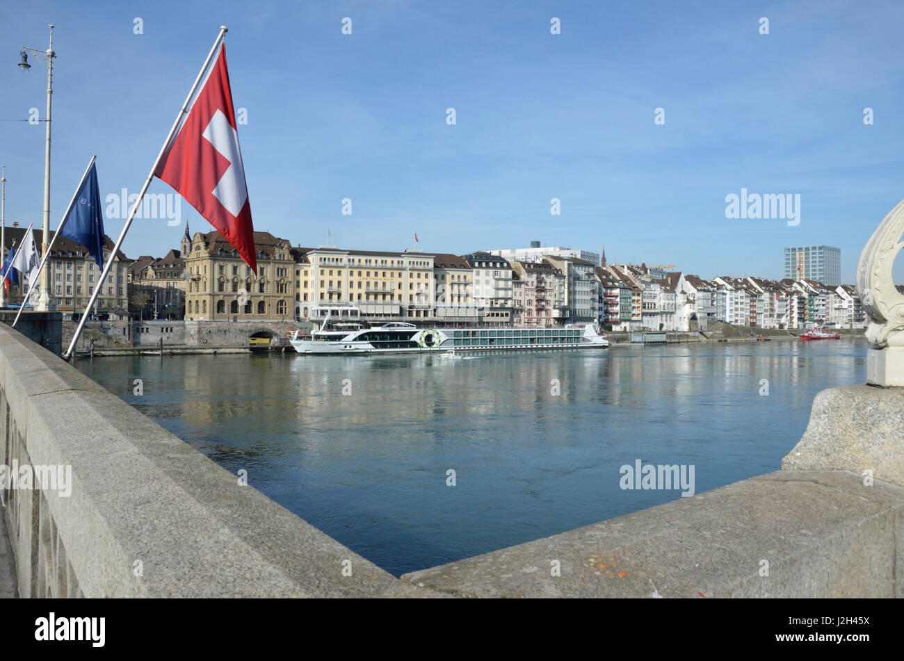 Basel und der Fluss Rhein, Schweiz. Stockfoto
