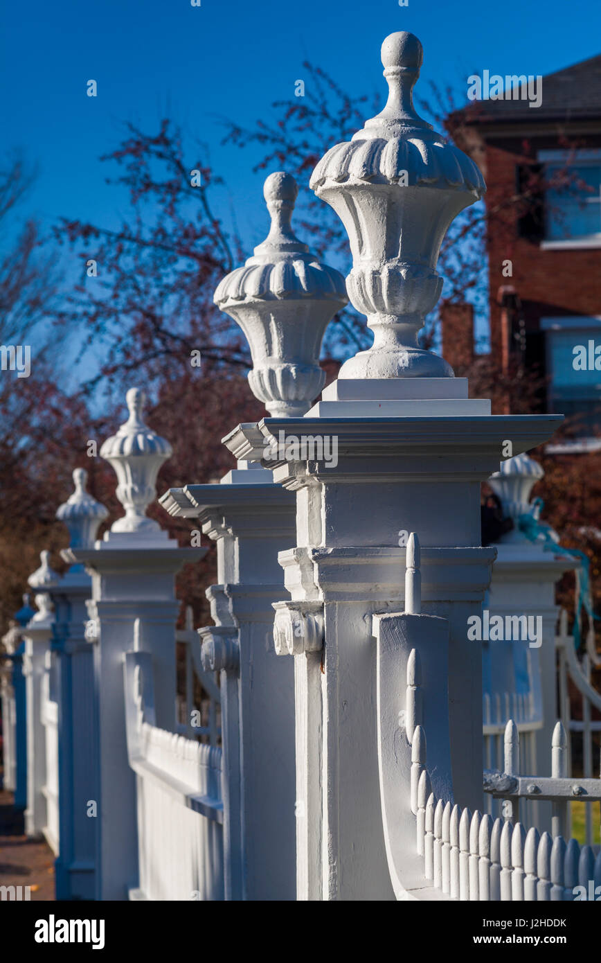 USA, Massachusetts, Salem, McIntire Historic District, Zaun entlang der Essex Street Stockfoto