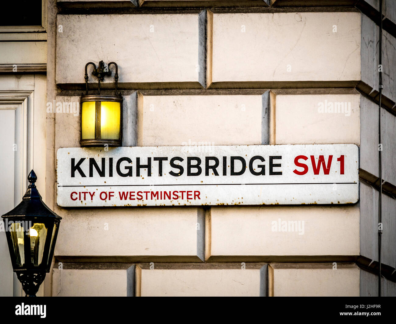 Knightsbridge SW1 Straßenschild, London, UK. Stockfoto