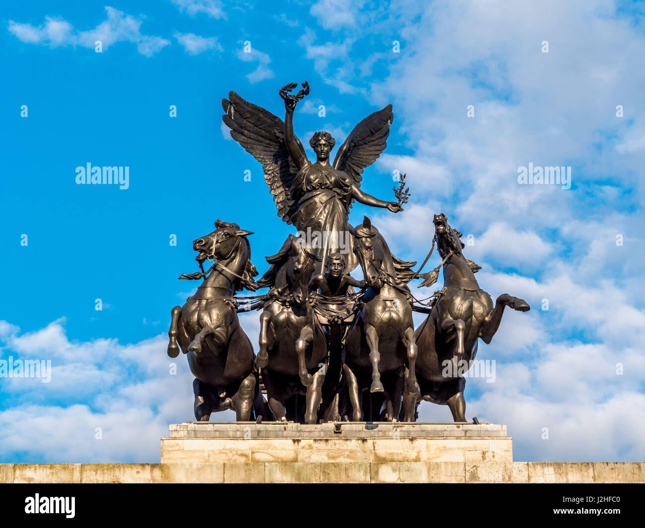 Wellington Arch (Decimus Burton), Hyde Park Corner, London, UK. Quadriga von Adrian Jones Stockfoto
