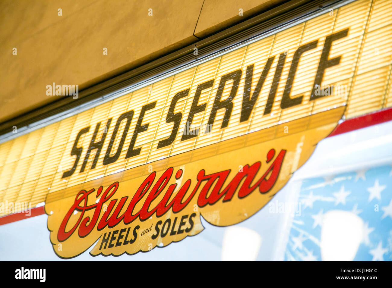 New York City, NY, USA. Jazz-Ära. Alten altmodische Schuh Reparatur Sign. (Nur zur redaktionellen Verwendung) Stockfoto