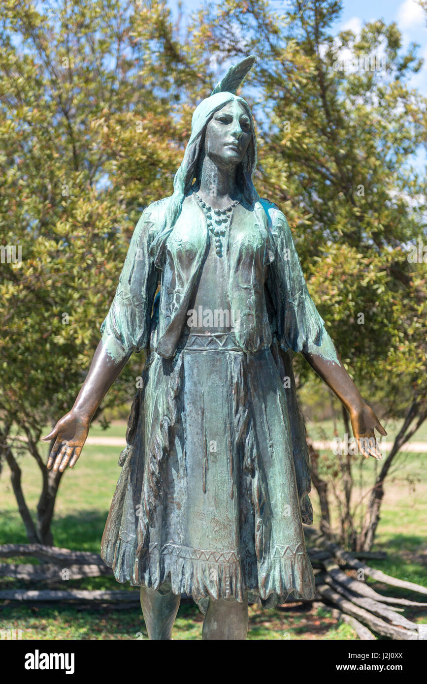 USA, Virginia, Jamestown, Statue von Pocahontas (großformatige Größen erhältlich) Stockfoto