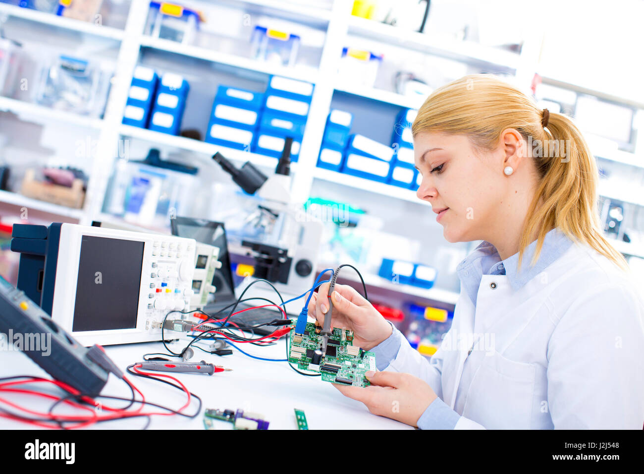Weiblicher ingenieur Fotos und Bildmaterial in hoher Auflösung Alamy