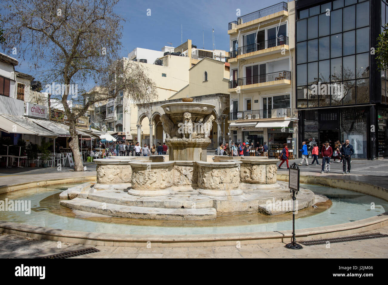 Die Insel Morozini Brunnen, Heraklion, Kreta, Griechenland. Stockfoto