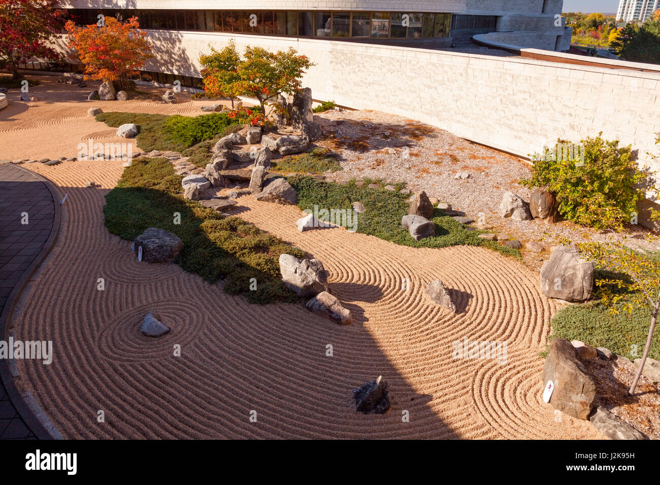 Ein japanischer Steingarten neben das Canadian Museum of History in Hull, Gatineau, Quebec, Kanada. Stockfoto