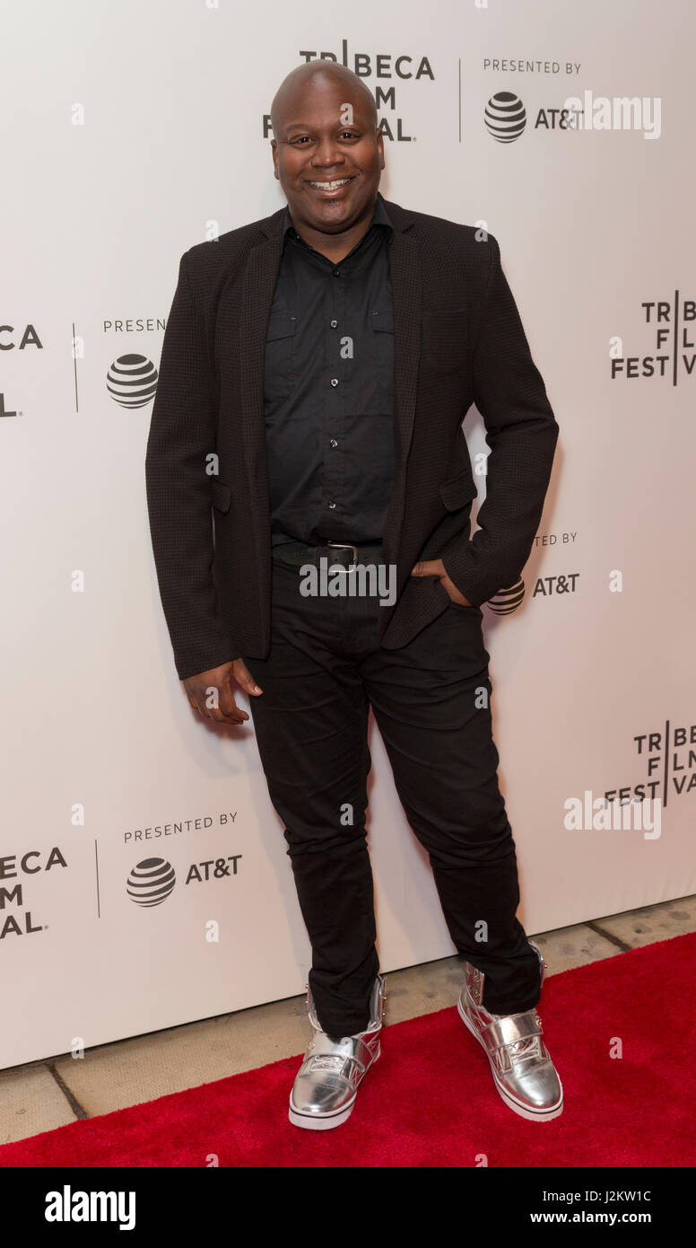 New York, Vereinigte Staaten von Amerika. 28. April 2017. Tituss Burgess besucht Premiere von unzerbrechlich Kimmy Schmidt während 2017 Tribeca Film Festival am BMCC Credit: Lev Radin/Pacific Press/Alamy Live News Stockfoto