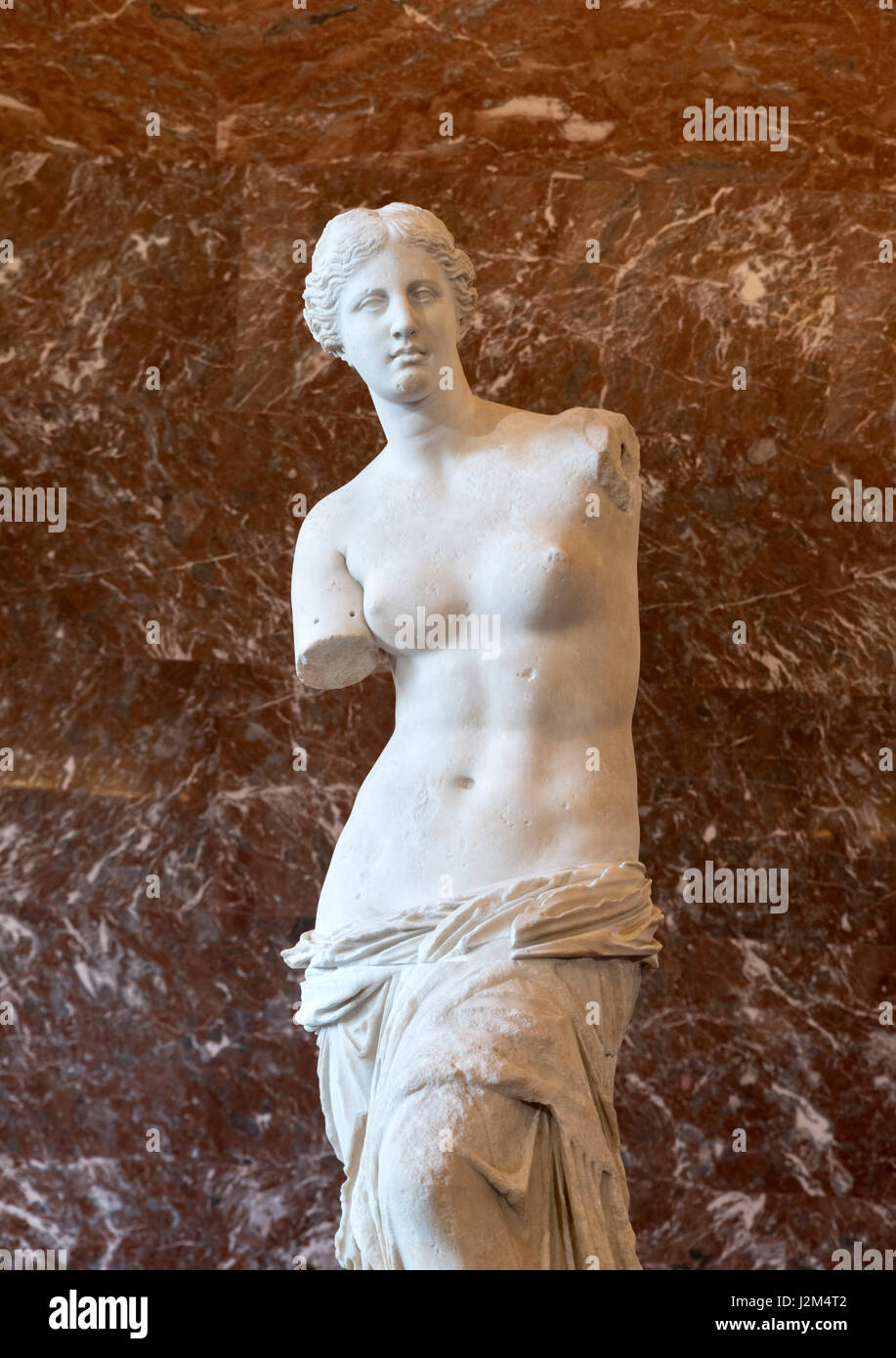 Venus de Milo (Aphrodite von Milos), eine antike griechische Statue, vermutlich von Alexandros von Antiochien, aus der Zeit um 130-100 v. Chr.. Es zeigt Aphrodite, der griechischen Göttin der Liebe und Schönheit. Stockfoto Venus de Milo (Aphrodite von Milos), eine antike griechische Statue, vermutlich von Alexandros von Antiochien, aus der Zeit um 130-100 v. Chr.. Es zeigt Aphrodite, der griechischen Göttin der Liebe und Schönheit. Stockfoto