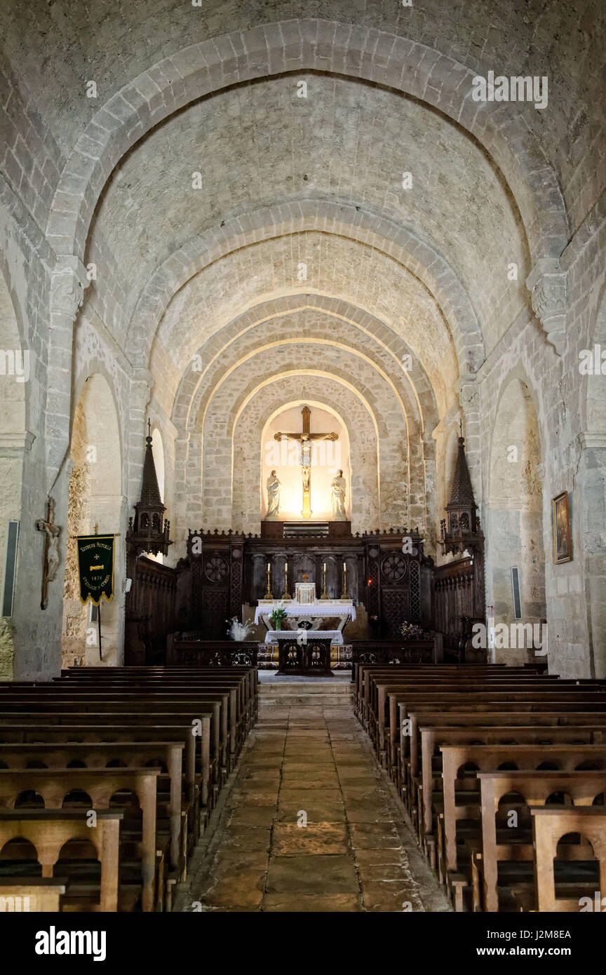 Frankreich, Aveyron, die Causses und Cevennen, mediterrane Agro pastorale Kulturlandschaft Weltkulturerbe von UNESCO, Ste Eulalie de Cernon, Straße von St Jacques de Compostela, als Weltkulturerbe der UNESCO, der Kirche aufgeführt Stockfoto