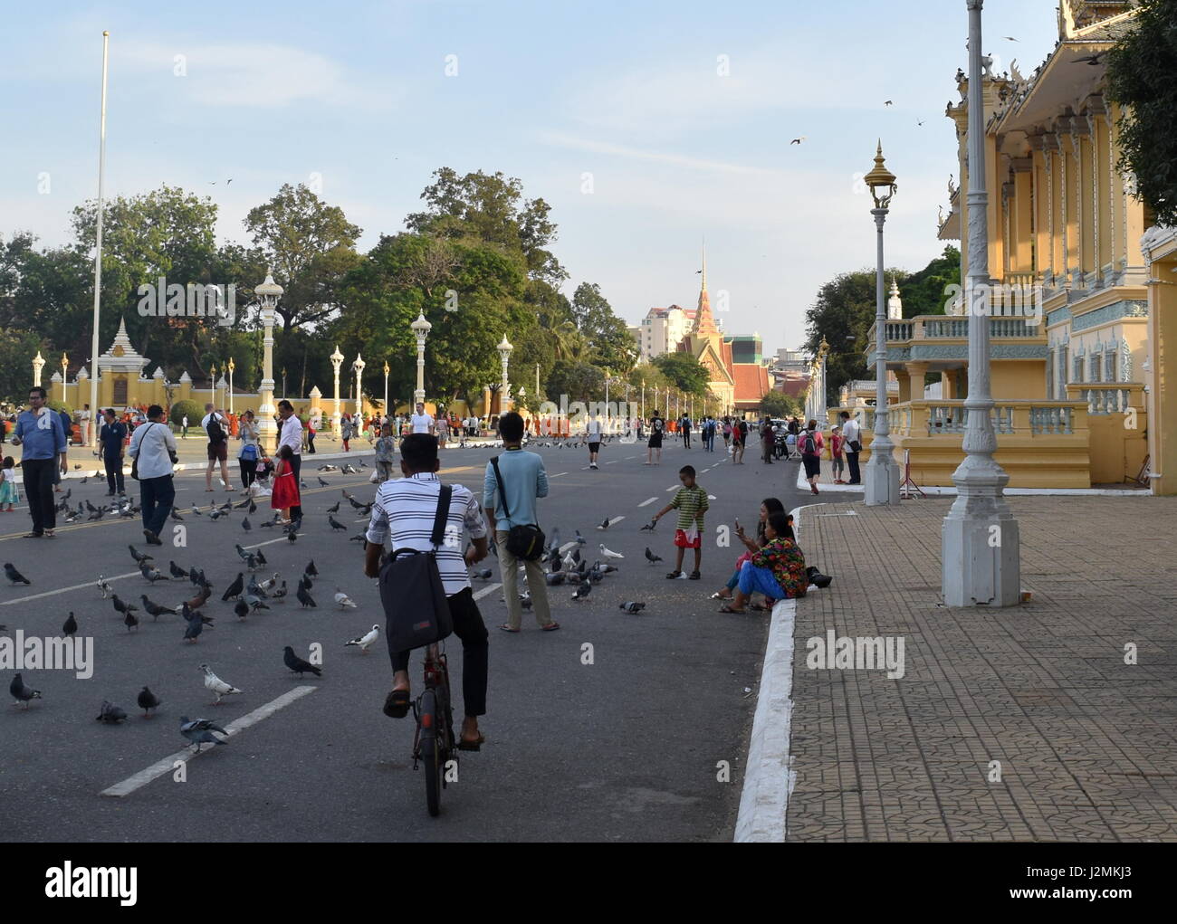 Phnom Penh Königspalast Platz für echte Menschen und realen Szenen - Kambodscha Stockfoto