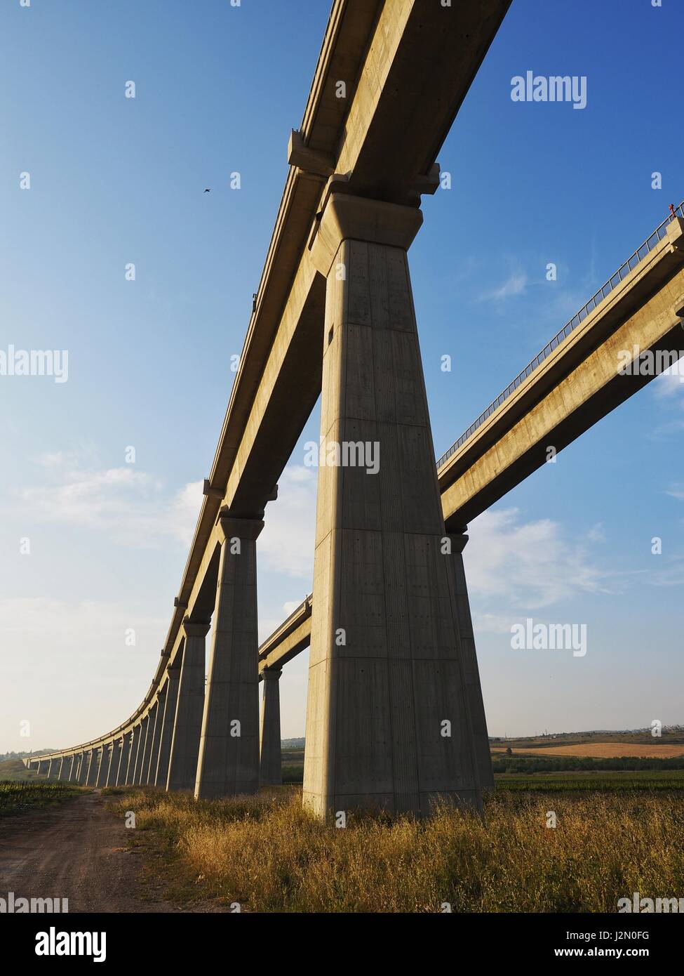 Unter der Brücke - abstrakte Architektur Stockfoto