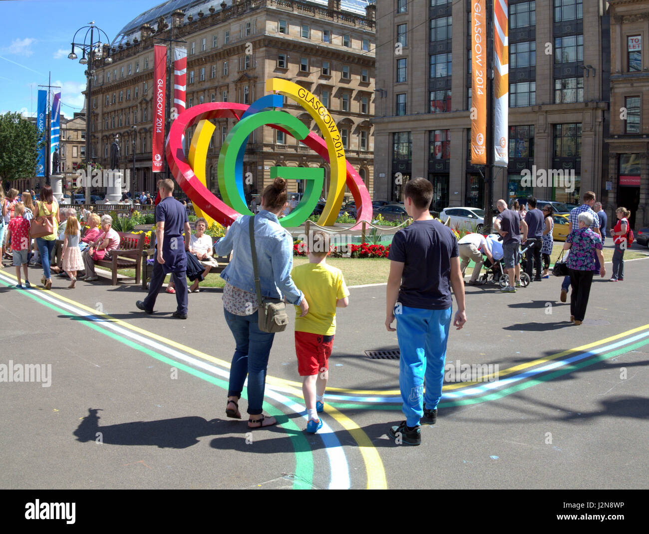 2014 Commonwealth Spiele Big G in Glasgow mit den Spielen Skulptur Logo nun in Glasgow Green auf der Messe in George Square zum Zeitpunkt Stockfoto