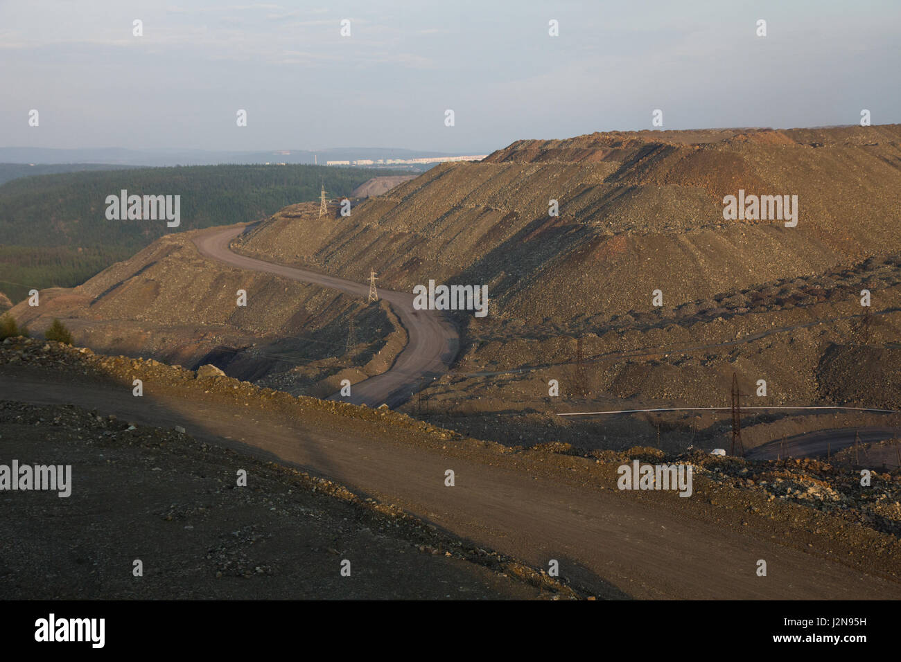 Panoramablick von der Kohlemine in Nerjungri Stockfoto