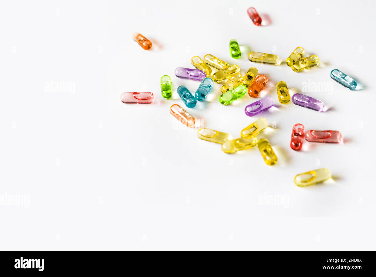 Kapsel Pillen verwenden in der Arzneimittelherstellung, Medikament, Medizin, Knoblauchöl, Lebertran. Stockfoto