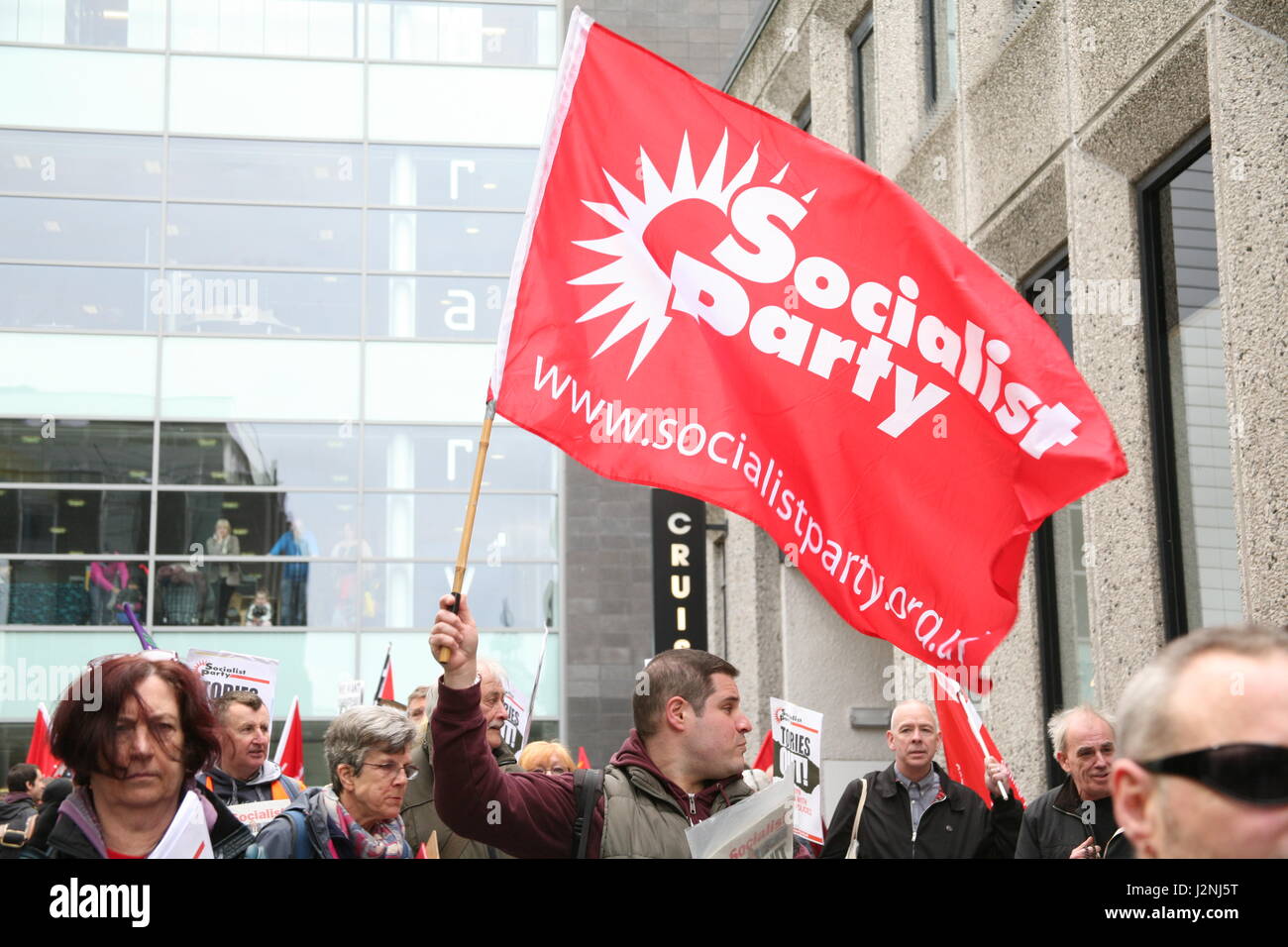 Traditionellen Maikundgebung auch bekannt als Tag der internationalen Arbeiter oder Tag der Arbeit mit Blaskapellen Kundgebungen und Demonstrationen Stockfoto