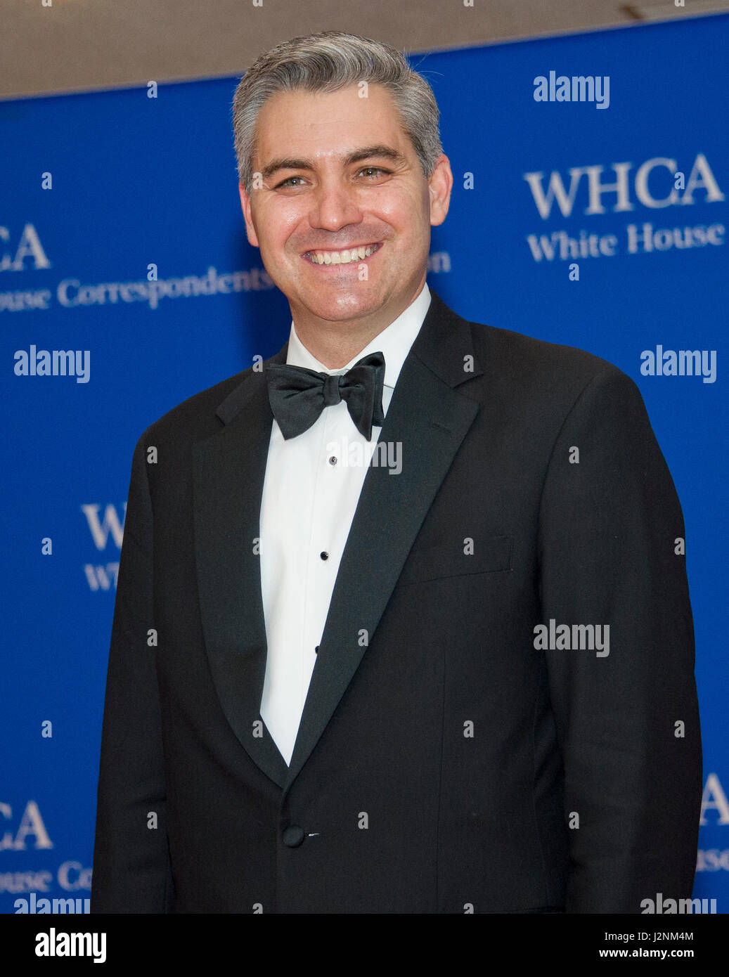 CNN-Korrespondent Jim Acosta kommt für die 2017 White House Correspondents Association Annual Dinner im Washington Hilton Hotel am Samstag, 29. April 2017. Bildnachweis: Ron Sachs/CNP /MediaPunch Stockfoto