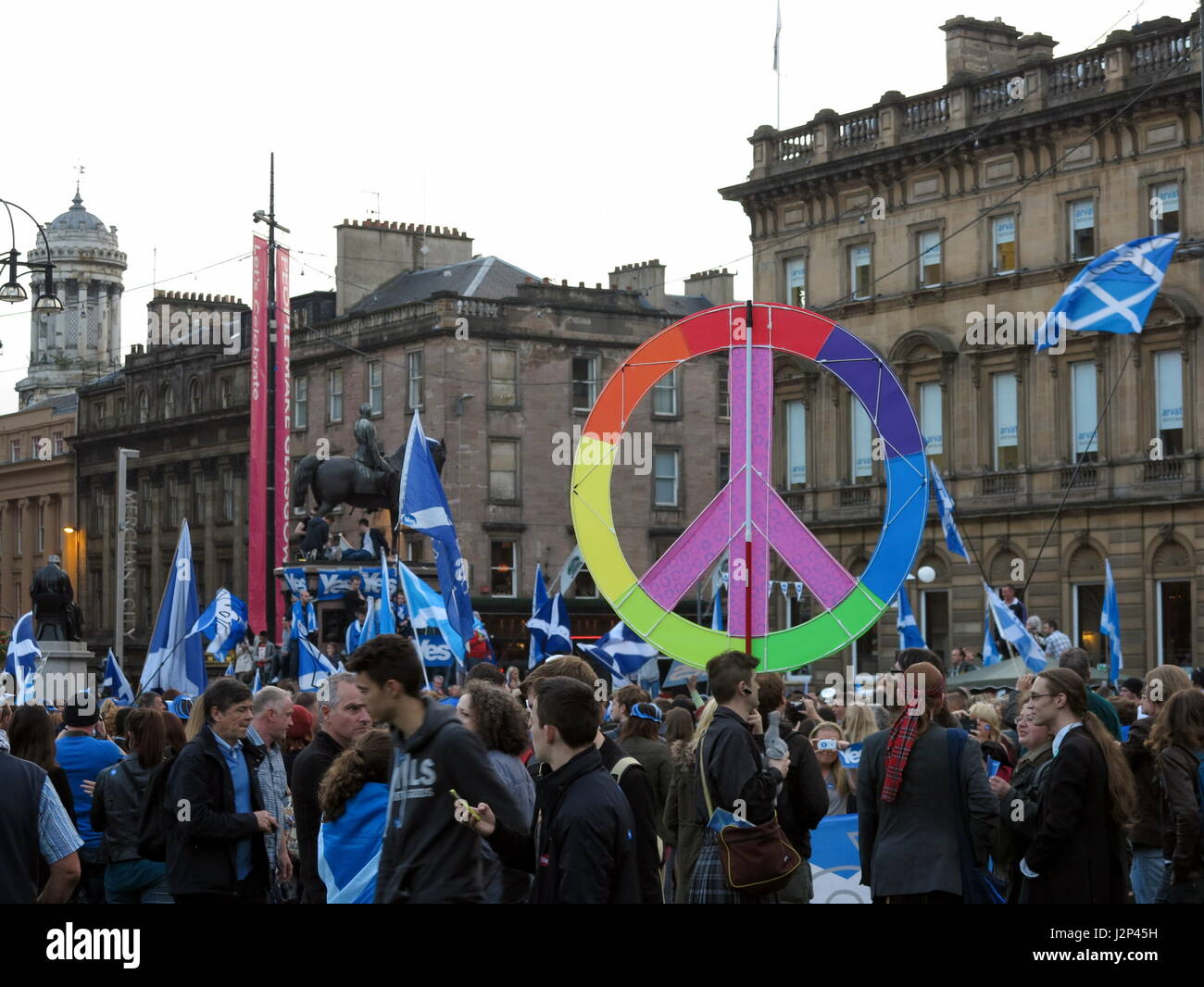 SNP Scottish National Party ja Abstimmung Austritt Unabhängigkeit Wahl Ja Stimmen Rallye Stockfoto
