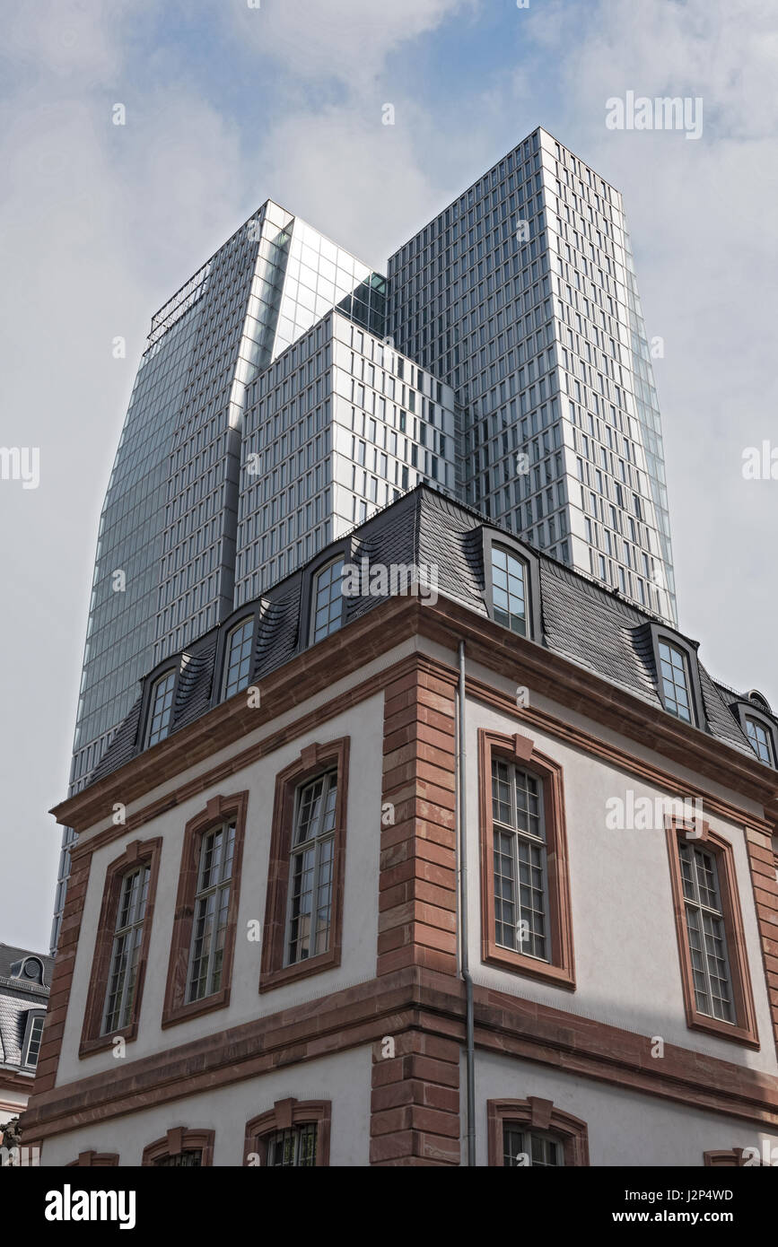 Die Gebäude des Palais Thurn und Taxis in der Innenstadt von Frankfurt am Main, Deutschland Stockfoto