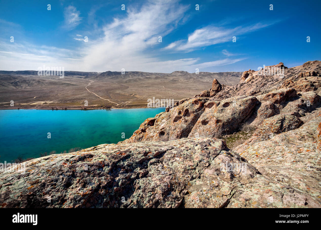 Sauberen Fluss in den Rocky Mountains von Südkasachstan Stockfoto