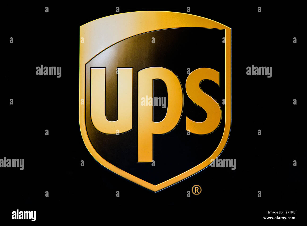 Das UPS Logo auf einer ihrer Nutzfahrzeuge. Stockfoto