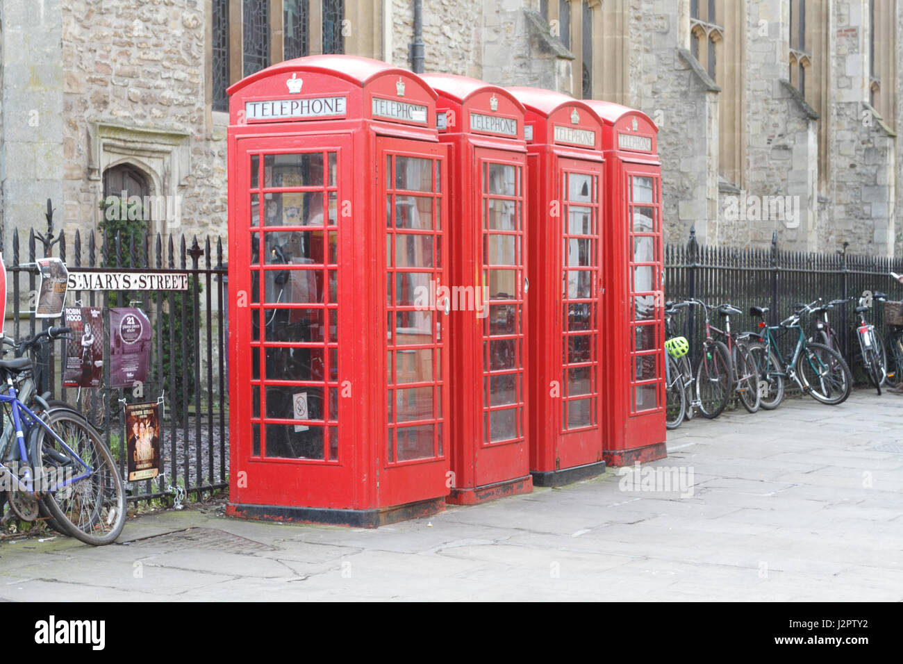 Telefon-Boxen, Marktplatz, Cambridge, UK Stockfoto