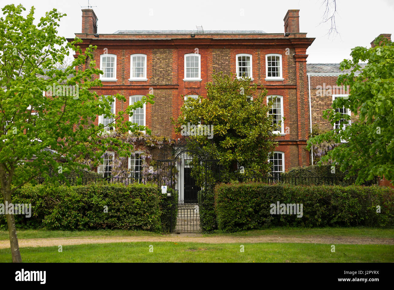 Ormeley Lodge ist ein Anfang 18. Jahrhundert georgischen Haus inmitten eines 6 Hektar am Rande des gemeinsamen Schinken in der Nähe von Richmond Park in Ham, London. Stockfoto