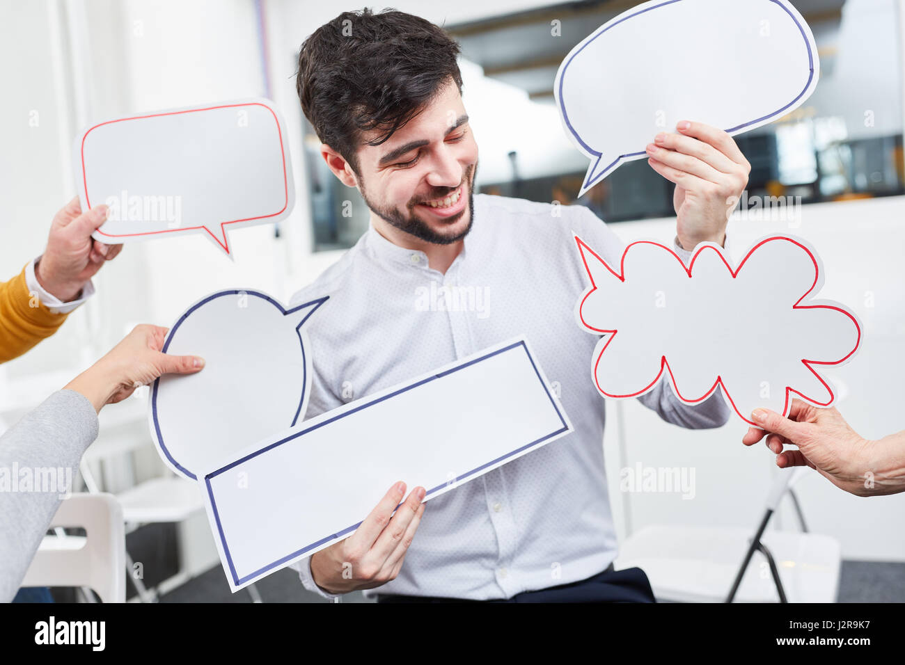 Sprechblasen als Brainstorming Ideen Konzept in Business-workshop Stockfoto