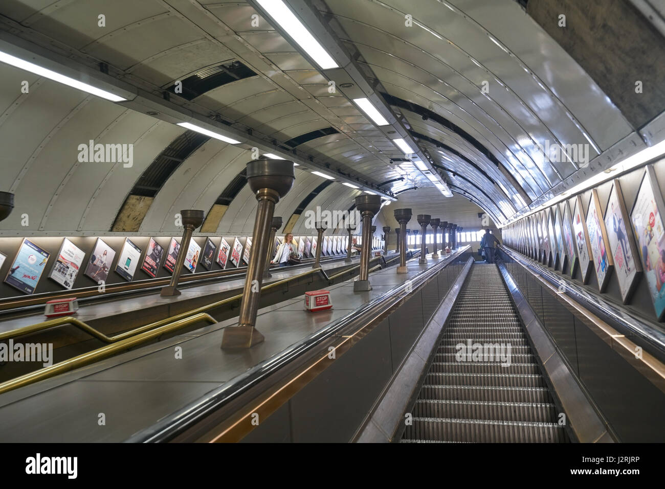 Londoner U-Bahn. Fahrtreppen. St John's Wood. U Fahrtreppen. Stockfoto