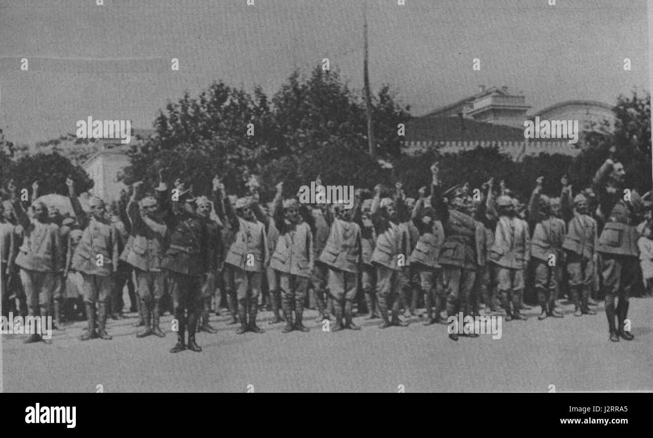 Ein historisches Ereignis aus dem Jahr 1866, in dem Venizelisten einen Eid ablegen und politische Bewegungen und die politische Geschichte Griechenlands während dieser Zeit reflektieren. Stockfoto