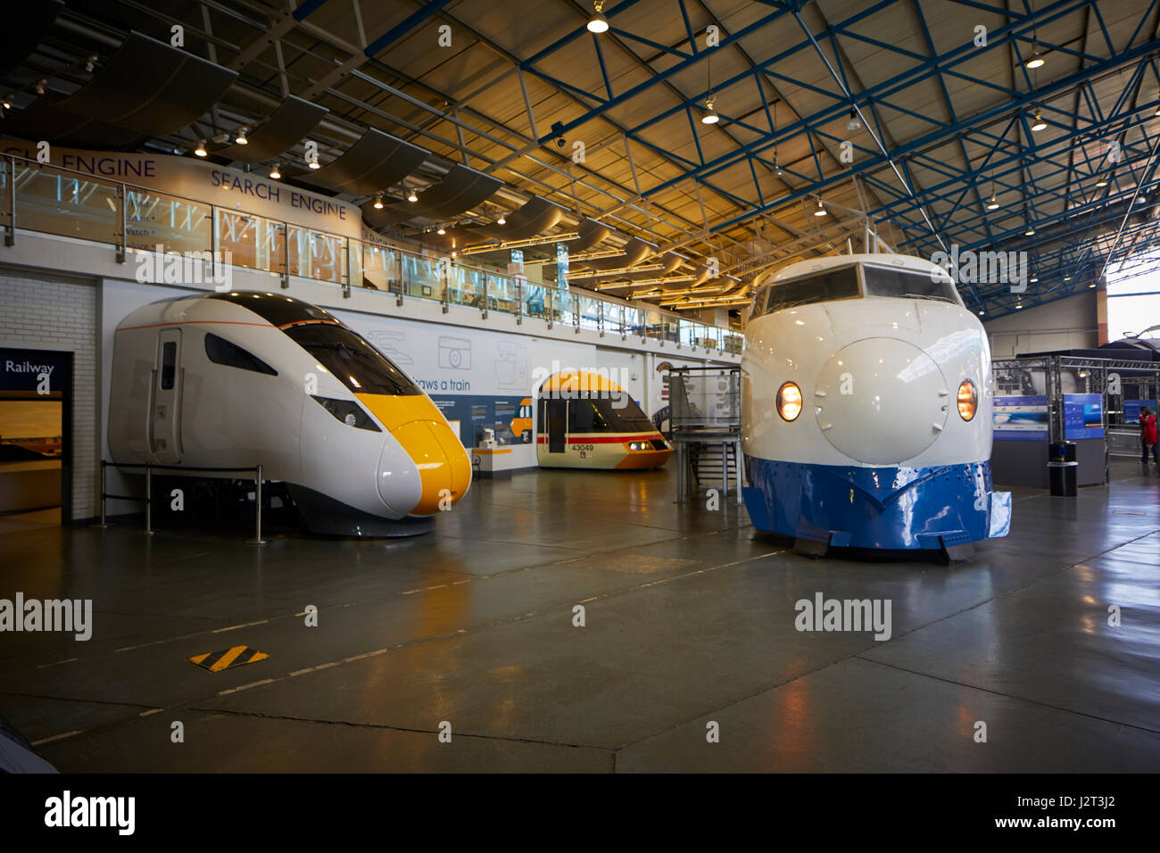 West Japan Railways Shinkansen "Bullet Train Burgsaal York, National Railway Museum. Stockfoto