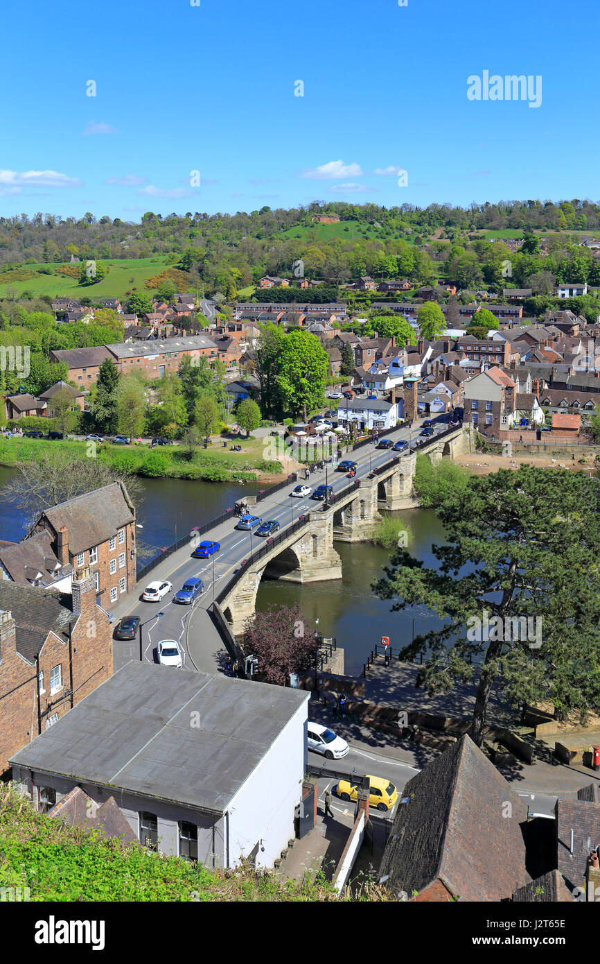 Bridgnorth Brücke über den Fluss Severn von Schlossterrasse, Bridgenorth, Shropshire, England, UK. Stockfoto