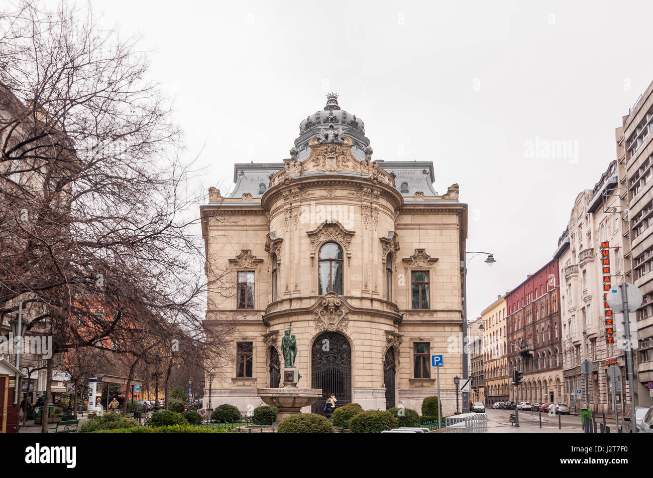 BUDAPEST, Ungarn - 21. Februar 2016: Metropolitan Ervin Szabo Bibliothek ist die größte Bibliothek Netzwerk in Budapest, Ungarn. Bibliothek befindet sich in der Stockfoto